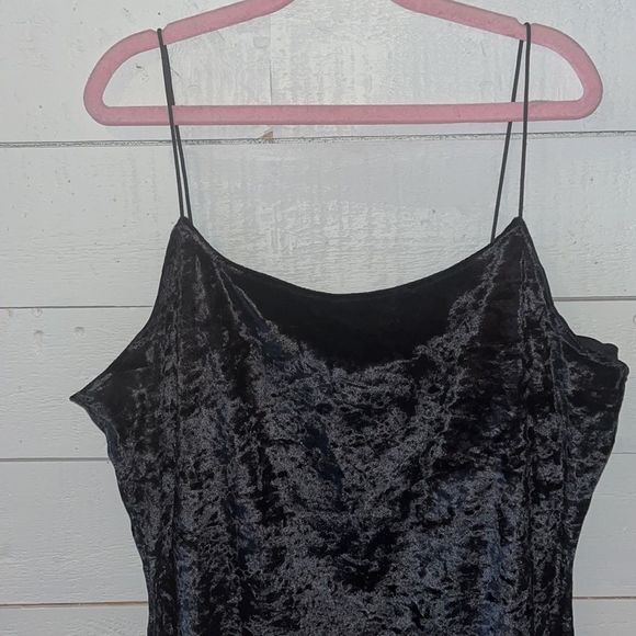 H&M - Black Velour Dress - Size 14 - Picture 2 of 6